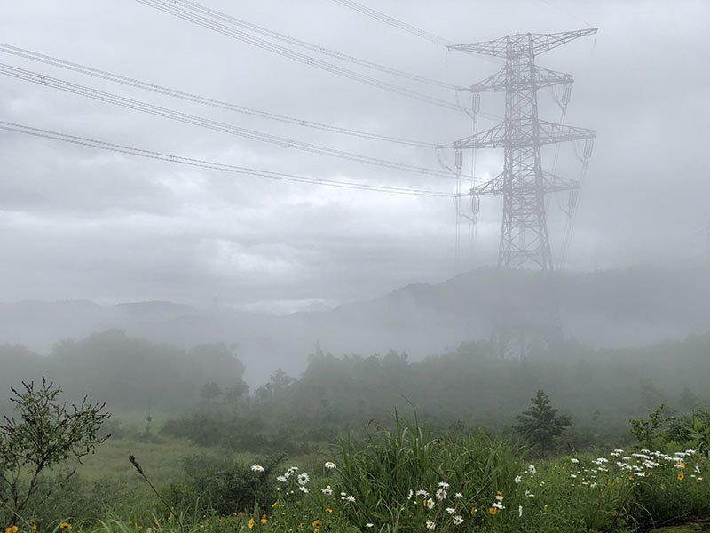 魚沼の風景 鉄塔